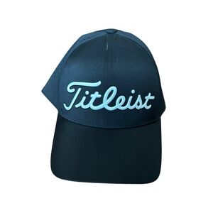 Titleist Black Cap